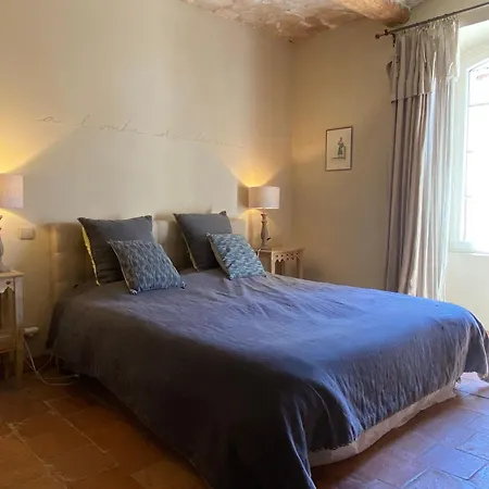 La Maison Des Lauriers Arpaillargues-et-Aureillac